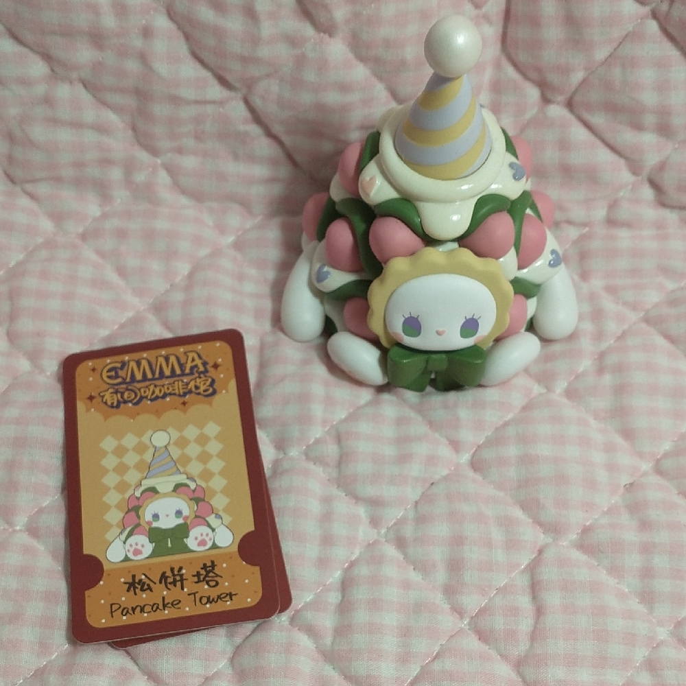 LUCKY EMMA Secret Forest Coffee Shop Figure (Pancake Tower)